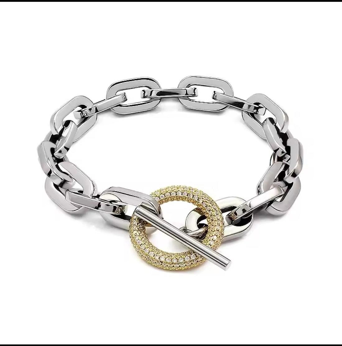 LuxeLink Toggle Bracelet – Chunky Chain with Pave Circle Clasp