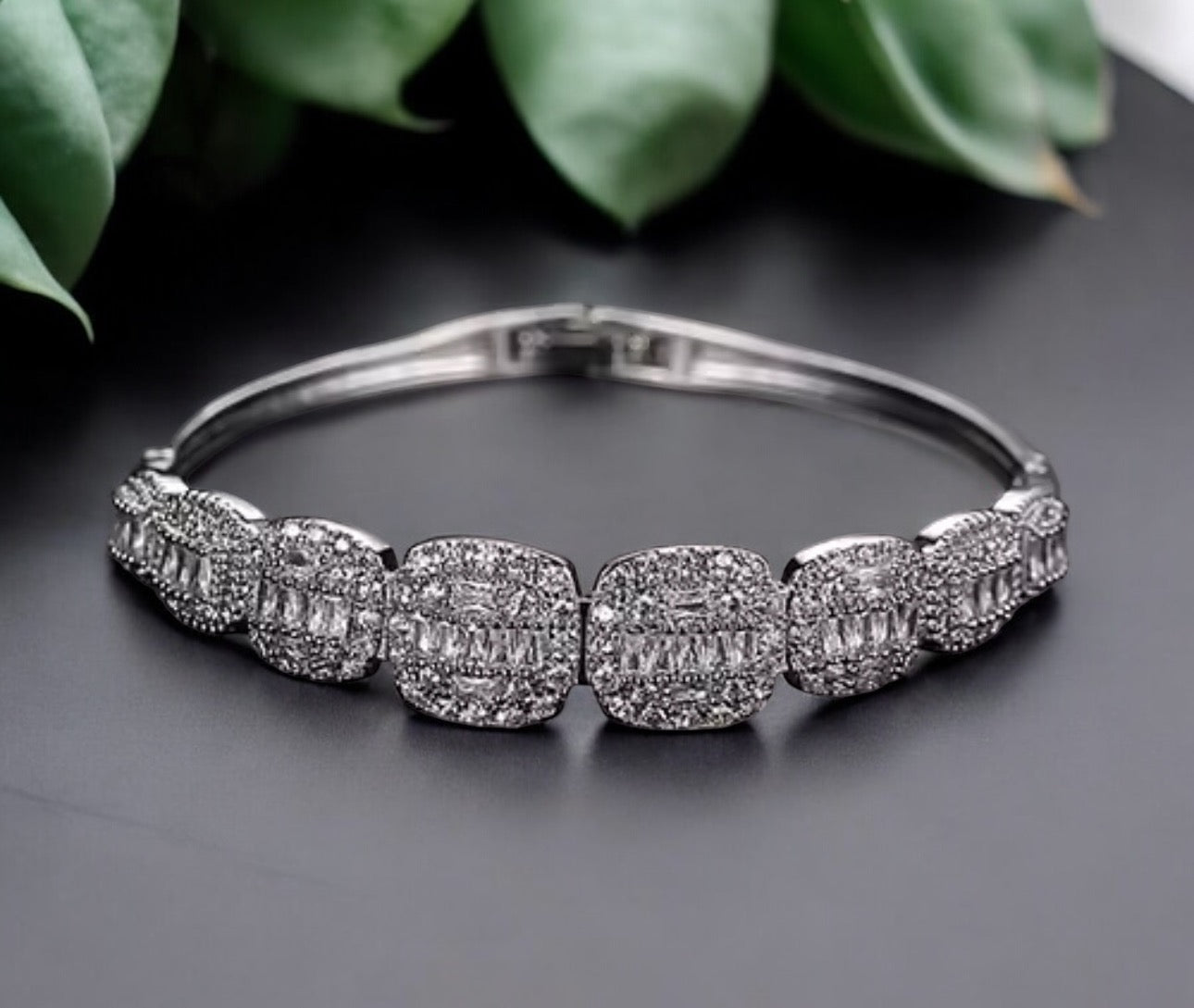 Kiara Luxe Radiance Statement Jewelry Set