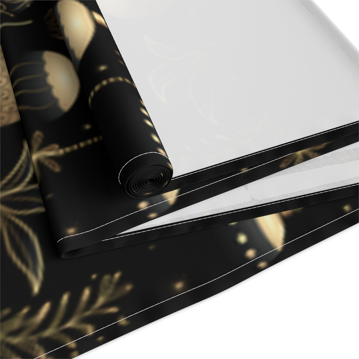 Holiday Table Runner (Cotton, Poly)