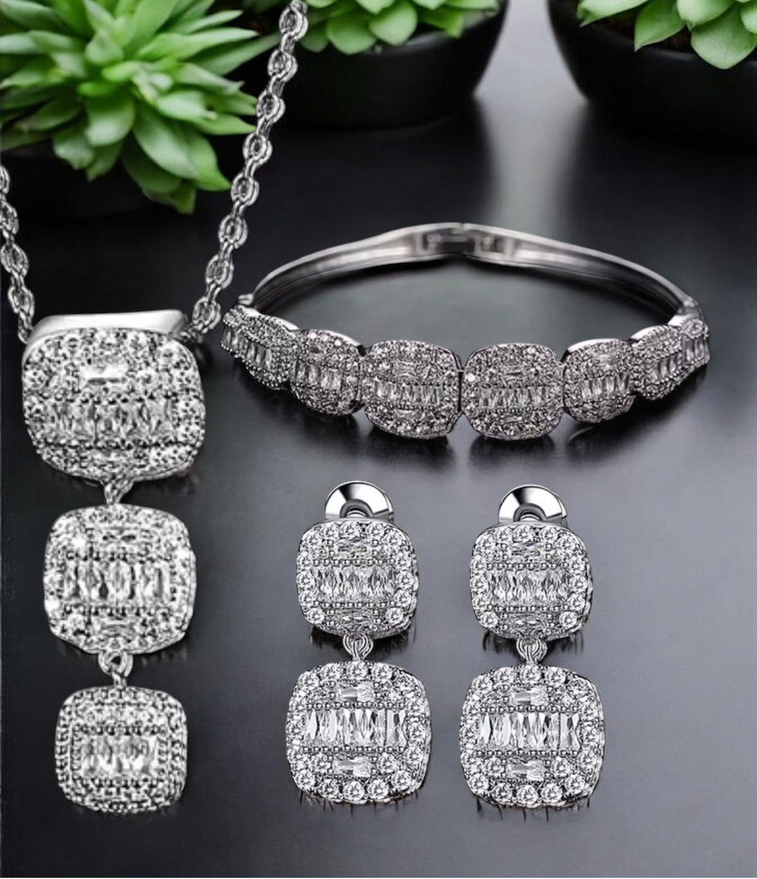 Kiara Luxe Radiance Statement Jewelry Set