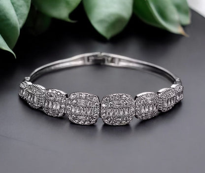 Kiara Luxe Radiance Statement Jewelry Set